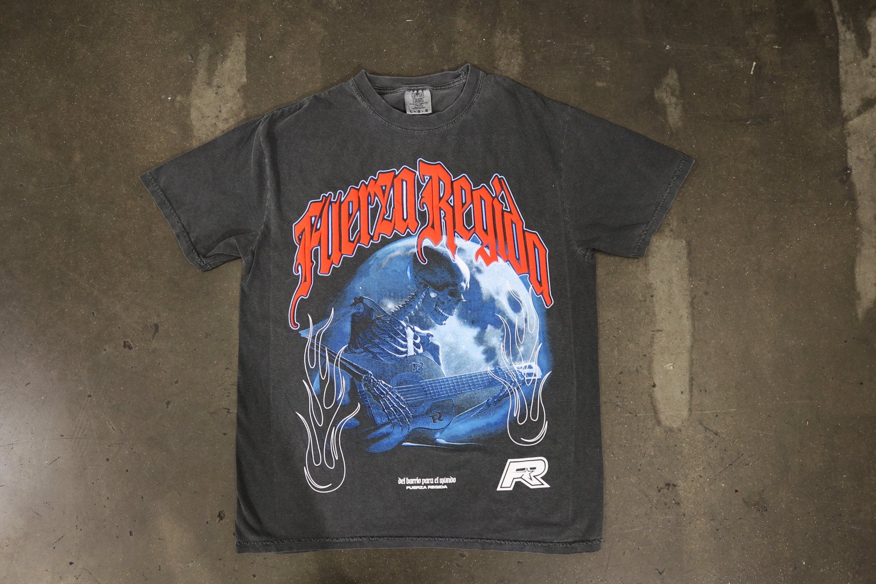 Washed black graphic t-shirt with Fuerza Regida skeleton artwork